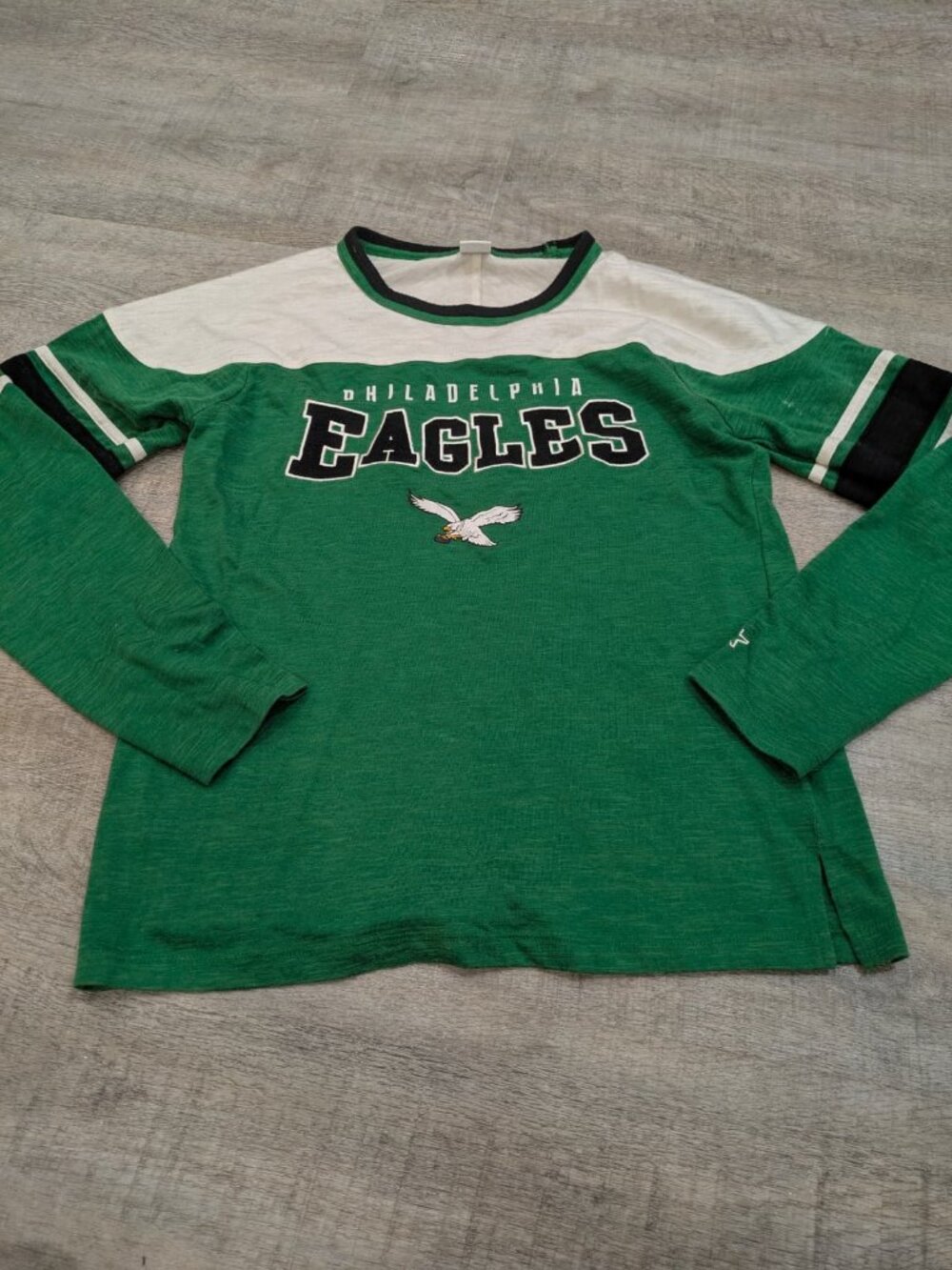 NFL Starter Philadelphia Eagles Retro Green Cream Long Sleeve Tee Womens S